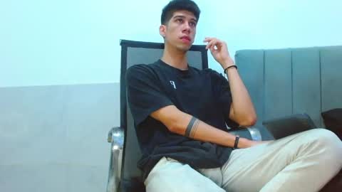 Snapshot of jhony_sex3 chatting on 05-01-26, 03:11 jhony_sex3 online show from 05-01-26, 03:11