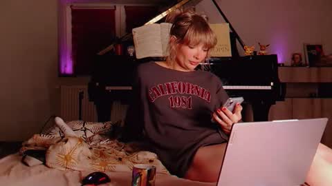 Anya online show from 02-24-26, 11:03