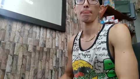 Jhosuamoore  online show from 04-25-26, 01:41
