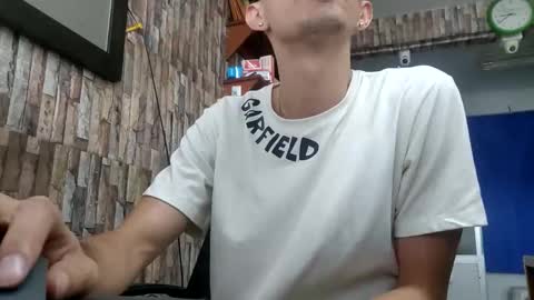 Jhosuamoore  online show from 06-07-26, 01:37