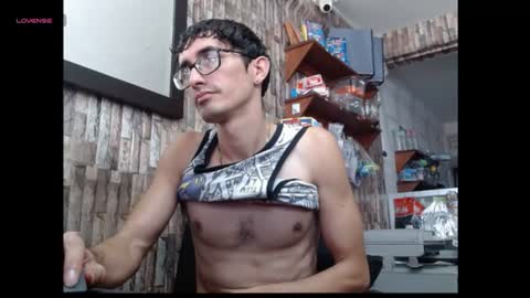 jhosuamoore2 online show from 07-11-26, 03:04