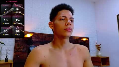 Snapshot of jhosuavega chatting on 10-26-25, 01:22 jhosuavega online show from 10-26-25, 01:22