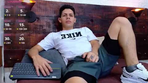 Snapshot of jhosuavega chatting on 11-08-25, 11:03 jhosuavega online show from 11-08-25, 11:03