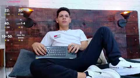 Snapshot of jhosuavega chatting on 11-12-25, 10:41 jhosuavega online show from 11-12-25, 10:41