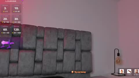 Snapshot of jhotta_foxx chatting on 04-28-26, 07:02 Jhonatan80 online show from 04-28-26, 07:02