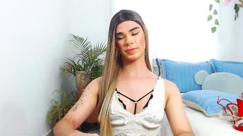 Jhuan Nhez online show from 04-11-26, 08:35