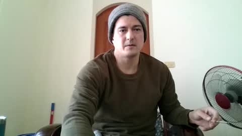 Snapshot of jhwozy chatting on 12-15-24, 03:34 jhwozy online show from 12-15-24, 03:34