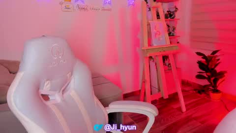 Ji  online show from 04-19-26, 02:00