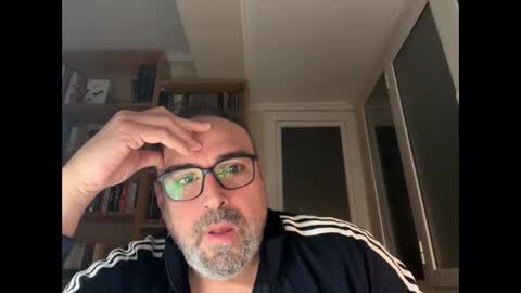 Snapshot of jim_dick chatting on 01-21-25, 10:41 Jim Dick online show from 01-21-25, 10:41