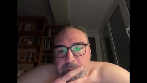 Snapshot of jim_dick chatting on 02-23-25, 12:19 Jim Dick online show from 02-23-25, 12:19