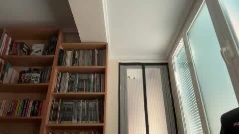 Snapshot of jim_dick chatting on 10-10-25, 03:11 Jim Dick online show from 10-10-25, 03:11