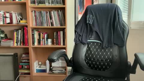 Jim Dick online show from 06-06-26, 04:44