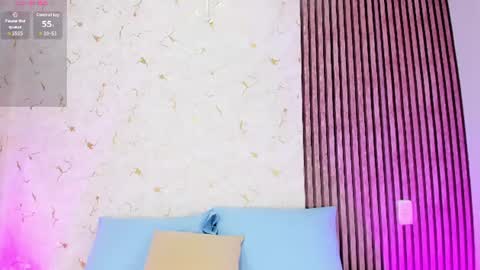 jimenawhite1 online show from 07-11-26, 04:37