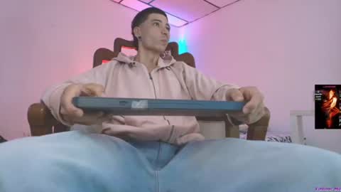 Snapshot of jimm66_ chatting on 08-01-26, 11:31 Jimm Independent Model online show from 08-01-26, 11:31