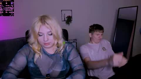 Snapshot of jimmie_hot chatting on 09-11-25, 07:25 your dream online show from 09-11-25, 07:25