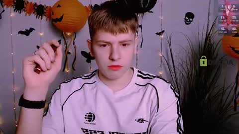 Snapshot of jimmie_hot chatting on 10-22-25, 09:09 your dream online show from 10-22-25, 09:09