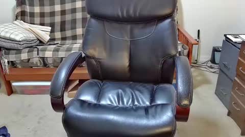 Snapshot of jimmy_d47 chatting on 01-01-25, 12:00 jimmy_d47 online show from 01-01-25, 12:00