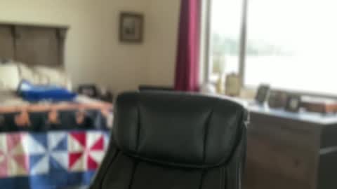 Snapshot of jimmyaaron chatting on 01-03-25, 03:22 Dad of Three online show from 01-03-25, 03:22