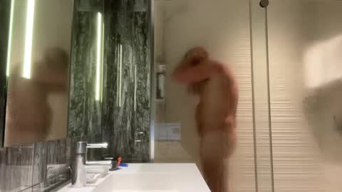 Snapshot of jimmyaaron chatting on 01-24-25, 10:30 Dad of Three online show from 01-24-25, 10:30