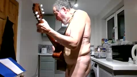 Snapshot of jimmybenido chatting on 01-07-25, 05:31 Jim Redgewell online show from 01-07-25, 05:31