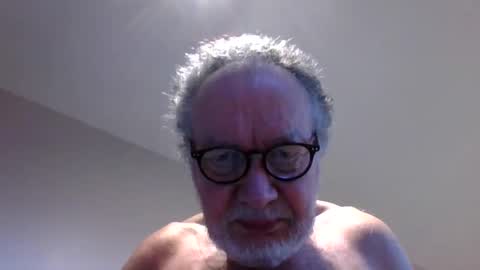 Snapshot of jimmybenido chatting on 02-22-25, 05:35 Jim Redgewell online show from 02-22-25, 05:35