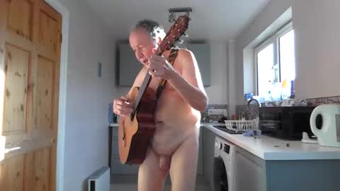 Snapshot of jimmybenido chatting on 09-22-25, 04:42 Jim Redgewell online show from 09-22-25, 04:42