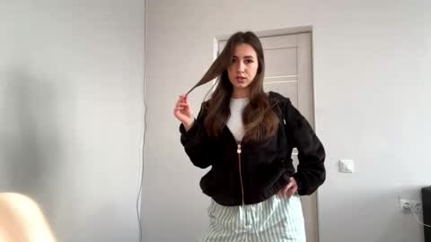 Kate online show from 01-10-26, 01:24