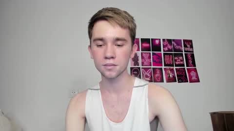 Snapshot of jimyti_bad_boy chatting on 12-23-24, 02:50 jimyti_bad_boy online show from 12-23-24, 02:50