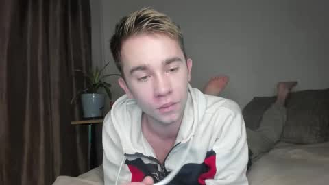 Snapshot of jimyti_bad_boy chatting on 10-06-25, 10:07 jimyti_bad_boy online show from 10-06-25, 10:07