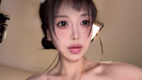Snapshot of jingyan666 chatting on 04-11-26, 02:43 meng meng online show from 04-11-26, 02:43