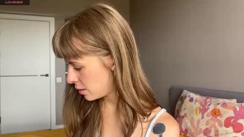 Jinny online show from 07-18-26, 05:00