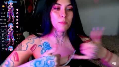Snapshot of jinx_25 chatting on 01-06-25, 12:48  Jinx  online show from 01-06-25, 12:48