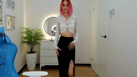 Snapshot of jinx_boom chatting on 02-14-25, 11:42 jinx_boom online show from 02-14-25, 11:42