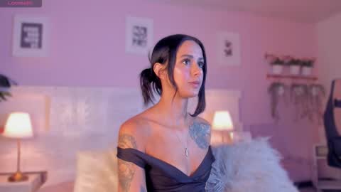 Jinx  online show from 11-22-25, 01:10