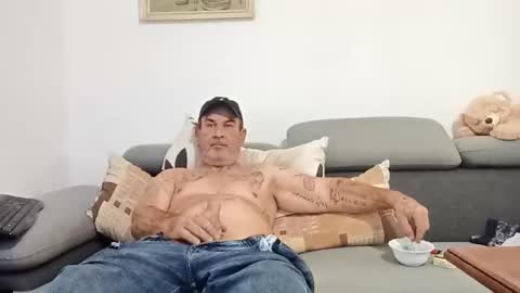 jirkasoukr online show from 11-12-25, 12:27