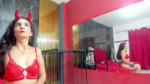 jisooluv online show from 11-08-25, 07:12