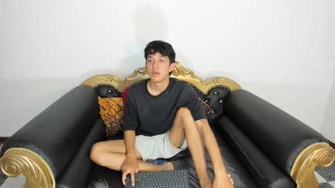 Snapshot of jisus_catt chatting on 01-18-26, 01:53 Jisusth online show from 01-18-26, 01:53