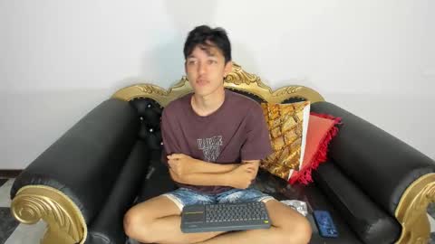Snapshot of jisus_catt chatting on 01-18-26, 11:19 Jisusth online show from 01-18-26, 11:19