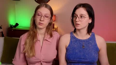 Snapshot of jitoon_exe chatting on 01-26-25, 04:09 Hey Guys We are Julia ginger  Tina brunette online show from 01-26-25, 04:09