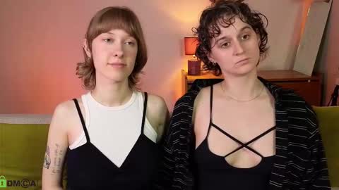 Snapshot of jitoon_exe chatting on 09-20-25, 07:15 Hey Guys We are Julia ginger  Tina brunette online show from 09-20-25, 07:15