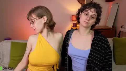 Snapshot of jitoon_exe chatting on 09-26-25, 06:34 Hey Guys We are Julia ginger  Tina brunette online show from 09-26-25, 06:34