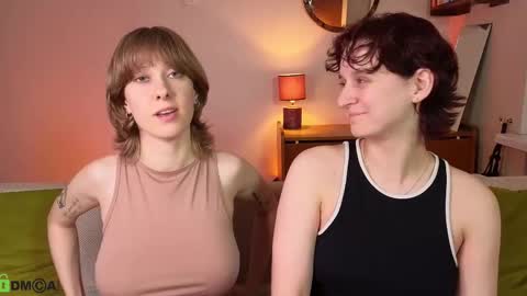Snapshot of jitoon_exe chatting on 10-24-25, 11:45 Hey Guys We are Julia ginger  Tina brunette online show from 10-24-25, 11:45