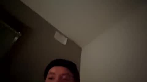 jizzle192 online show from 12-05-25, 07:39