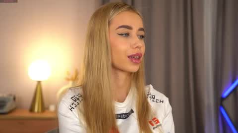 Jenny online show from 03-27-26, 08:20