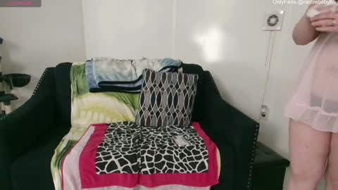 Nicole  Allen online show from 12-07-24, 04:31