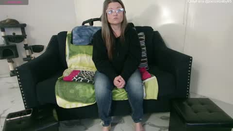 Nicole  Allen online show from 12-12-24, 10:42