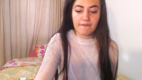 Snapshot of jjodie__ chatting on 04-09-26, 12:10 luuuuuuuuuu online show from 04-09-26, 12:10