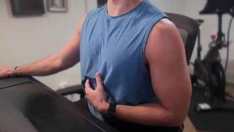 Snapshot of jjry8889 chatting on 10-20-25, 10:43 JJ online show from 10-20-25, 10:43