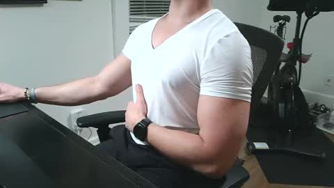 Snapshot of jjry8889 chatting on 04-14-26, 04:07 JJ online show from 04-14-26, 04:07