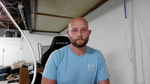 Snapshot of jjtoohardholly chatting on 08-09-26, 02:57 jjtoohardholly online show from 08-09-26, 02:57
